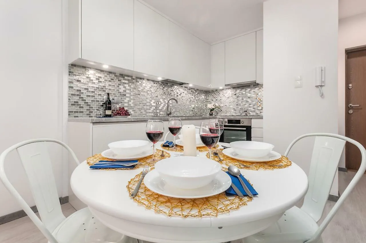 Apartments Golden Warsaw By Noclegi Renters