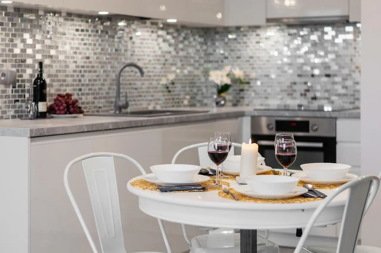 Apartments Golden Warsaw By Noclegi Renters